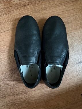 Kids Black Slip-On Jazz Shoes — Dance Class.